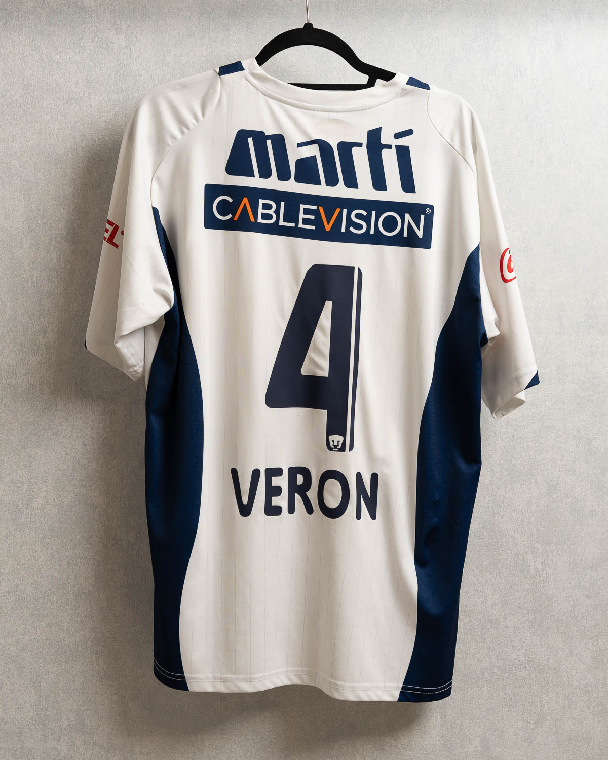 Jersey Retro - LOTTO Pumas 2008/09 Darío Verón
