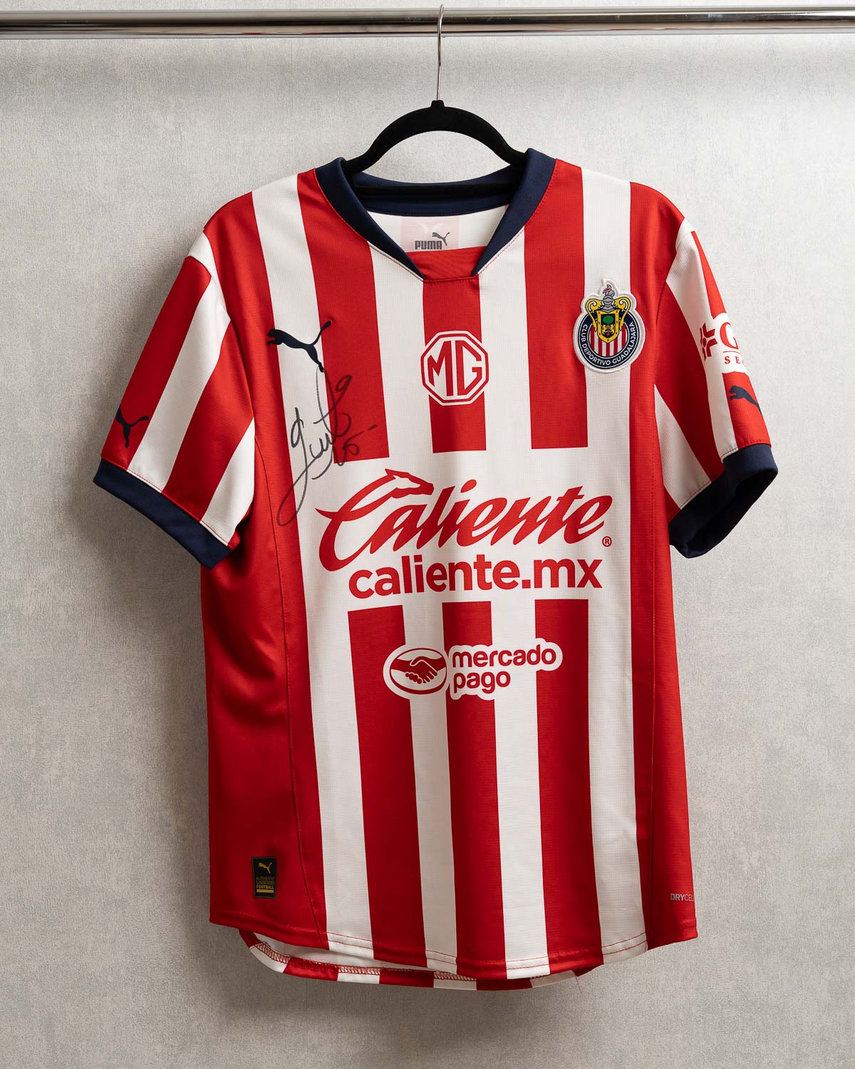 Jersey Firmado - PUMA Chivas 2024 Érick Gutiérrez Guti